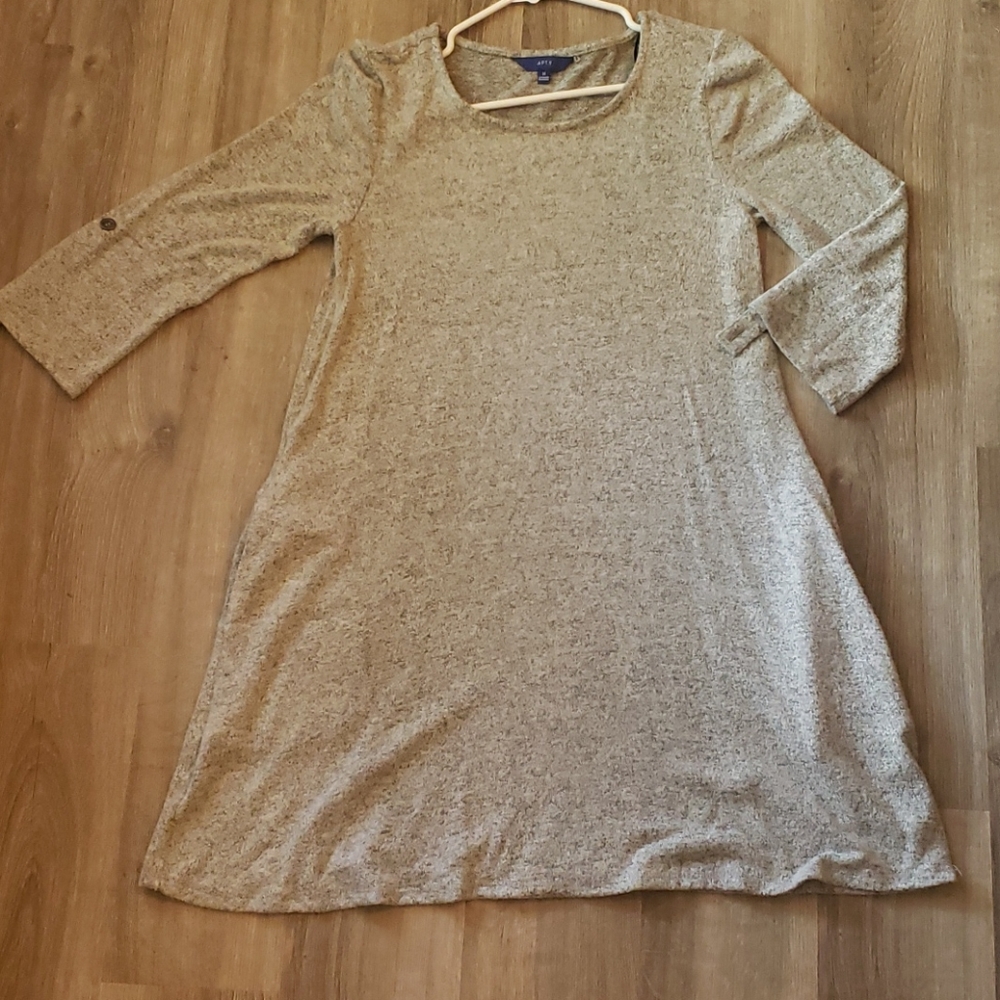 Gray long sleeved midi dress size medium